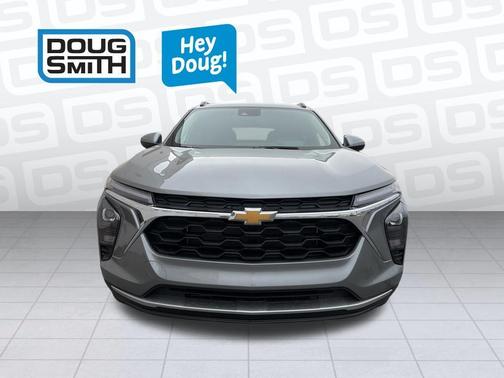 Sterling Gray Metallic 2026 Chevrolet Trax LT