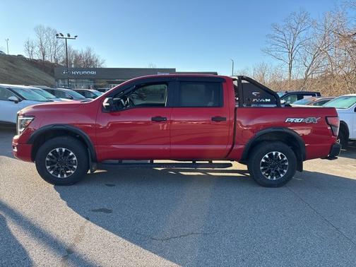 2024 Nissan Titan PRO-4X