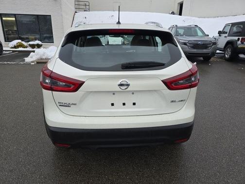 2021 Nissan Rogue Sport SL