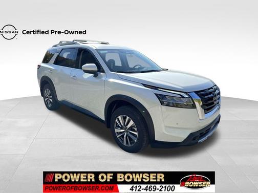 2024 Nissan Pathfinder SL