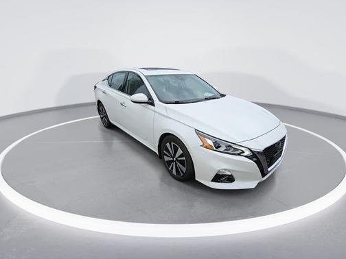 2022 Nissan Altima 2.5 SL