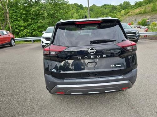 2022 Nissan Rogue SL