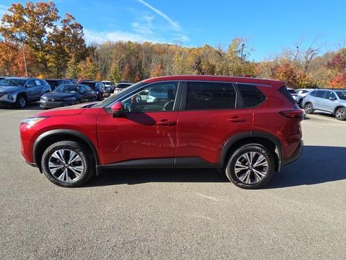 2022 Nissan Rogue SV