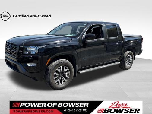 Black 2023 Nissan Frontier SV