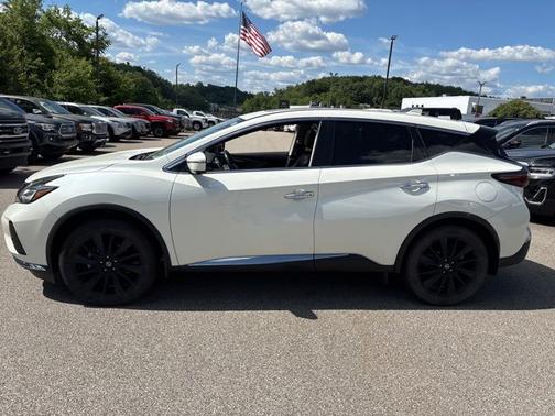 White 2021 Nissan Murano SL
