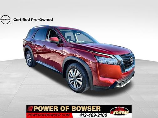 2023 Nissan Pathfinder SL