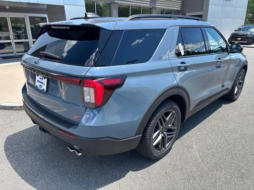 Vapor Blue Metallic 2026 Ford Explorer ST