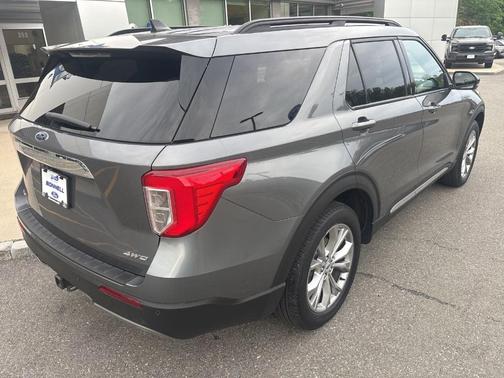 Carbonized Gray Metallic 2023 Ford Explorer XLT