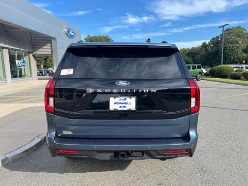 Nocturnal Blue Metallic 2027 Ford Expedition ACTIVE