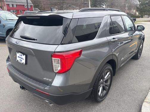 Carbonized Gray Metallic 2023 Ford Explorer XLT