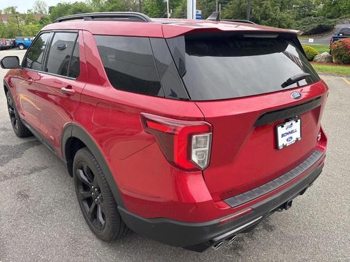 Rapid Red Metallic Tinted Clearcoat 2023 Ford Explorer ST