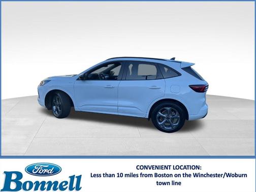 Oxford White 2023 Ford Escape ST-Line Select