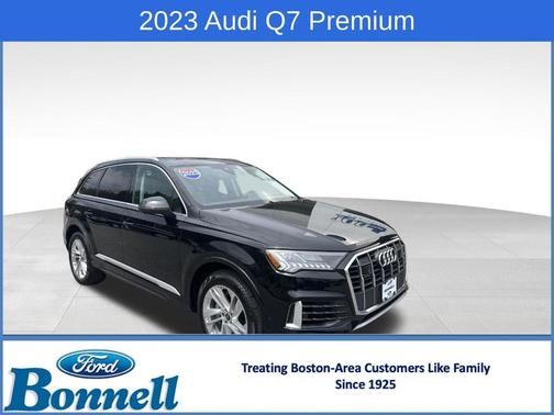 Mythos Black Metallic 2023 Audi Q7 55 Premium