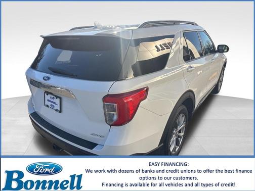 White Metallic 2023 Ford Explorer XLT