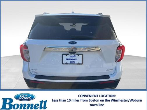 White Metallic 2023 Ford Explorer XLT