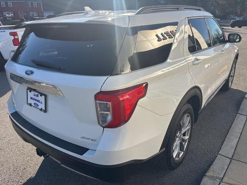 White Metallic 2023 Ford Explorer XLT