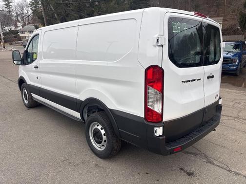 Oxford White 2026 Ford Transit-250 Base