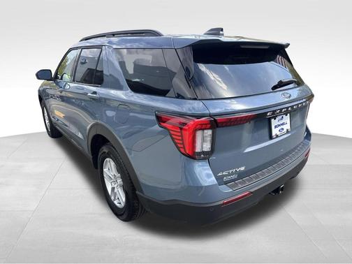 Vapor Blue Metallic 2026 Ford Explorer Active