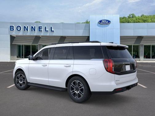 Star White 2026 Ford Expedition Active