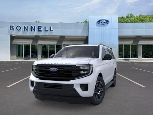 Star White 2026 Ford Expedition Active