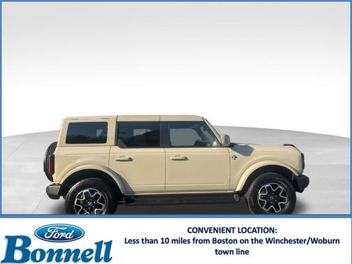 Desert Sand 2025 Ford Bronco Outer Banks