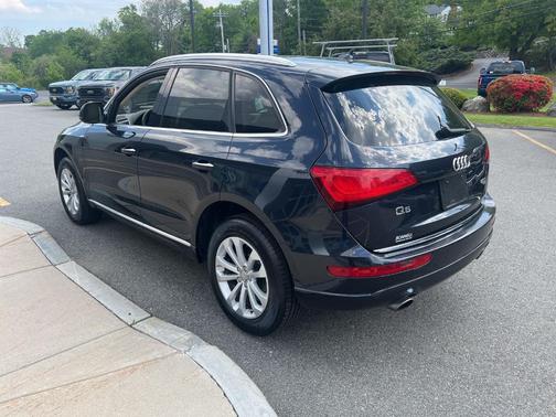 Moonlight Blue Metallic 2015 Audi Q5 2.0T Premium Plus