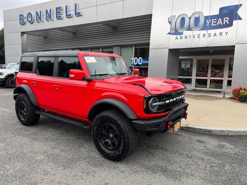 Race Red 2023 Ford Bronco Outer Banks
