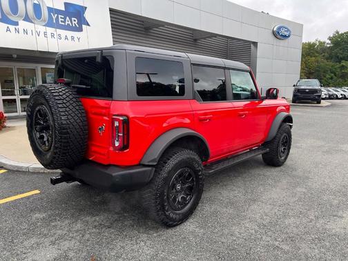 Race Red 2023 Ford Bronco Outer Banks