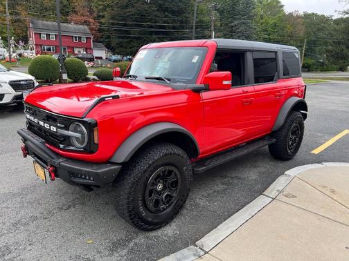 Race Red 2023 Ford Bronco Outer Banks