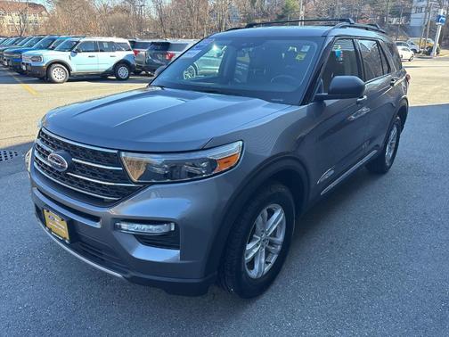 Carbonized Gray Metallic 2022 Ford Explorer XLT