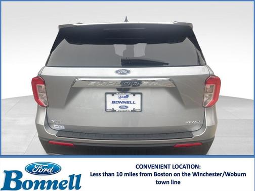 Silver Metallic 2022 Ford Explorer XLT