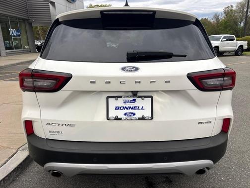 Star White 2023 Ford Escape Active