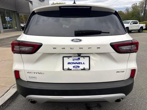 Star White 2023 Ford Escape Active