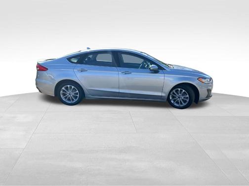 Silver Metallic 2020 Ford Fusion Hybrid SE