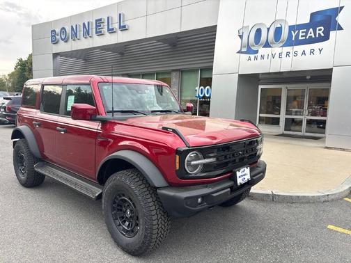 Ruby Red Metallic Tinted Clearcoat 2026 Ford Bronco Outer Banks