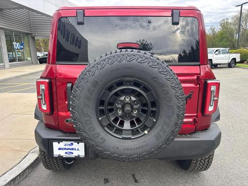 Ruby Red Metallic Tinted Clearcoat 2026 Ford Bronco Outer Banks