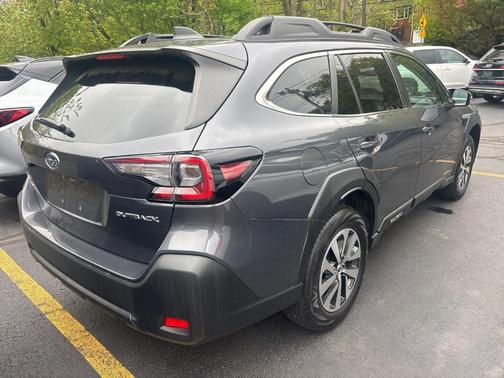 Magnetite Gray Metallic 2024 Subaru Outback Premium