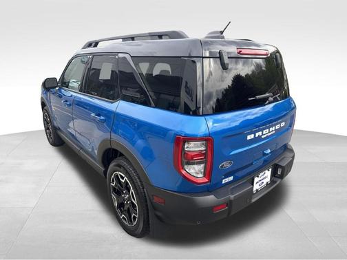 Velocity Blue Metallic 2025 Ford Bronco Sport Outer Banks