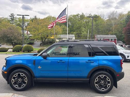 Velocity Blue Metallic 2025 Ford Bronco Sport Outer Banks