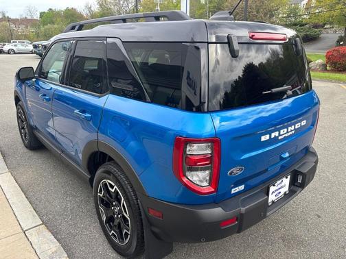 Velocity Blue Metallic 2025 Ford Bronco Sport Outer Banks