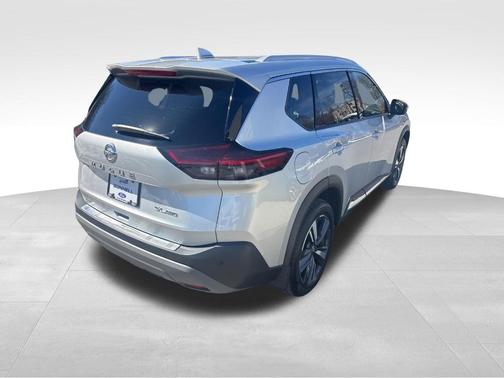 Brilliant Silver Metallic 2021 Nissan Rogue SL