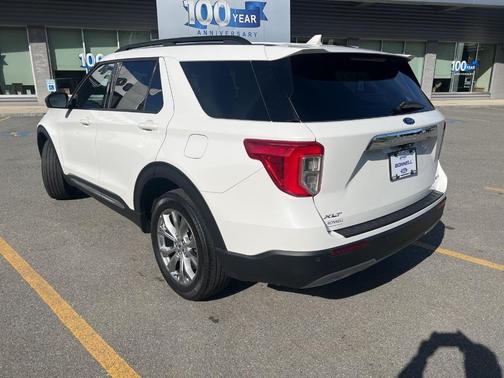 Star White 2023 Ford Explorer XLT