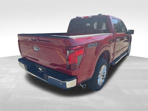 Rapid Red Metallic Tinted Clearcoat 2025 Ford F-150 XLT
