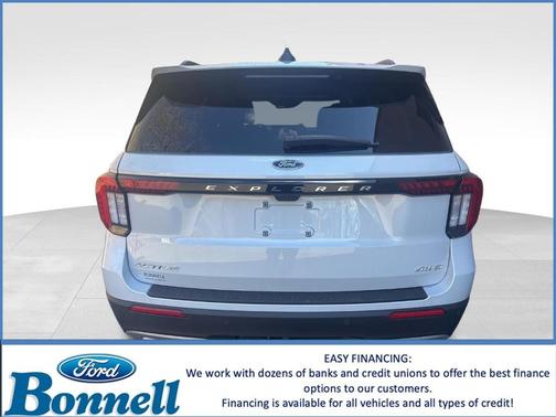 Space White Metallic 2026 Ford Explorer Active
