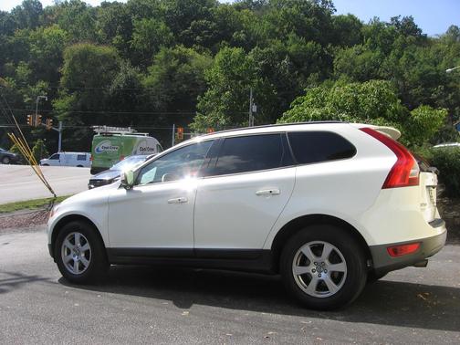2010 Volvo XC60 3.2