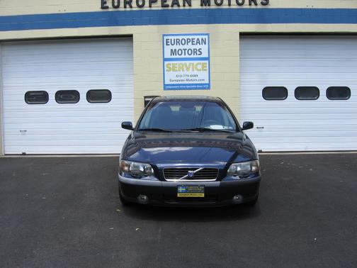 Blue Pearl 2004 Volvo S60 2.5T