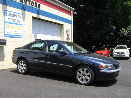 Blue Pearl 2004 Volvo S60 2.5T