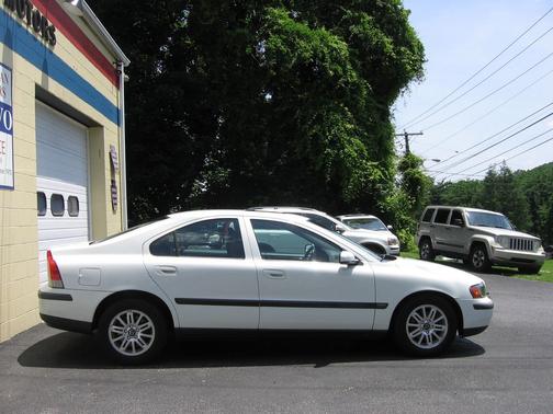 2004 Volvo S60 2.4