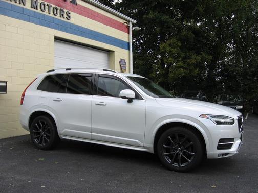2019 Volvo XC90 T6 Momentum