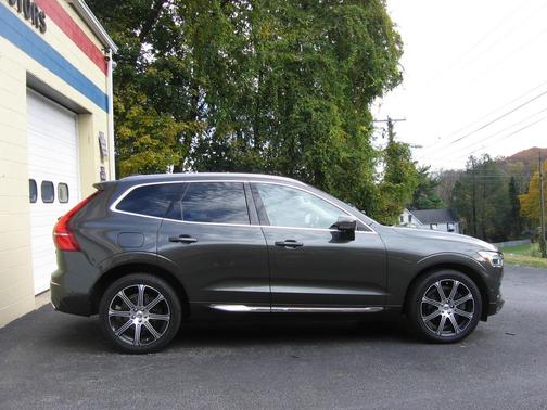 2018 Volvo XC60 T6 Momentum